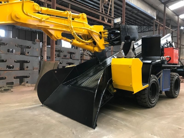 如何維護(hù)和保養(yǎng)扒渣機(jī)?